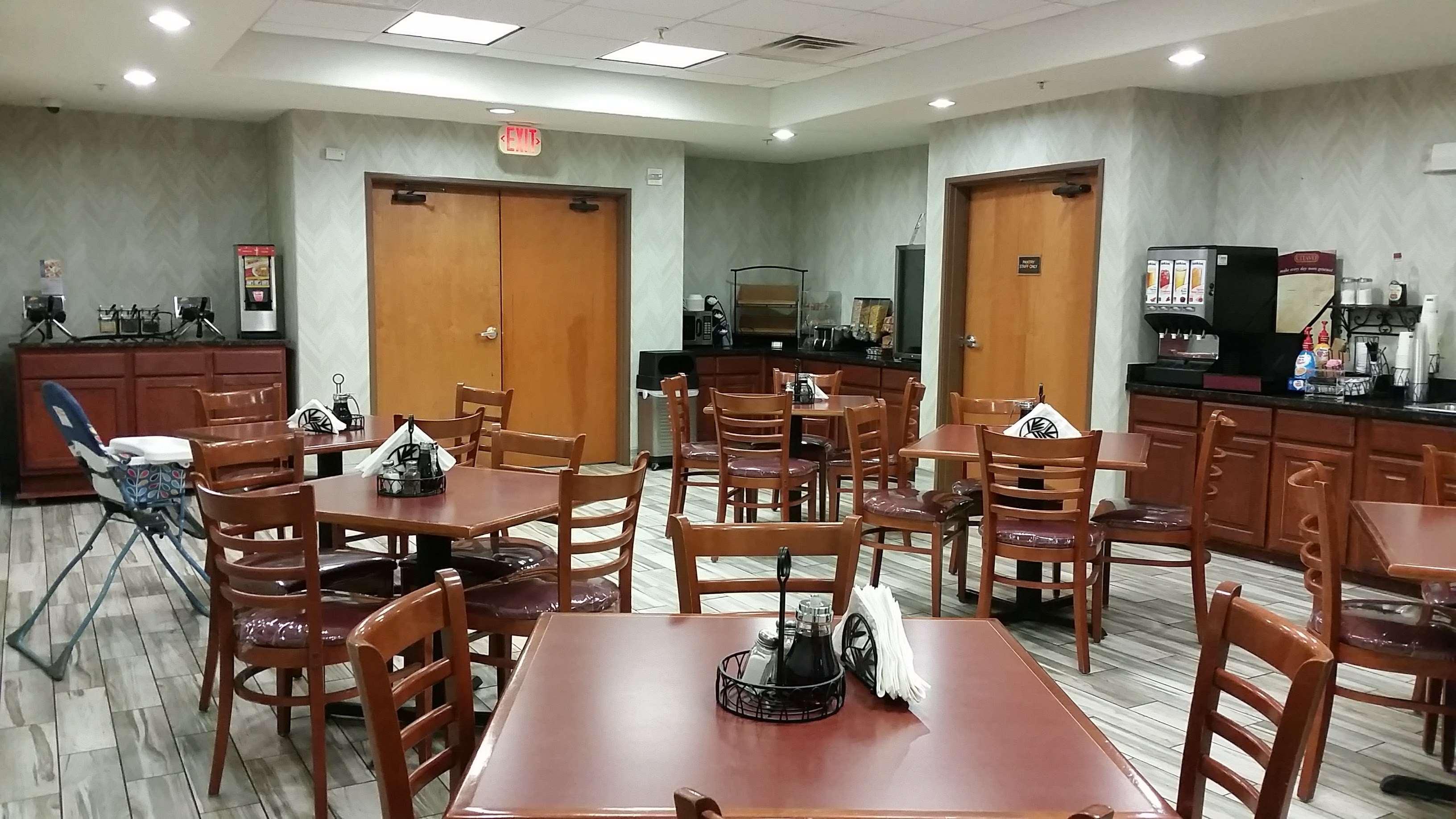 Best Western Plus San Antonio East Inn & Suites Экстерьер фото