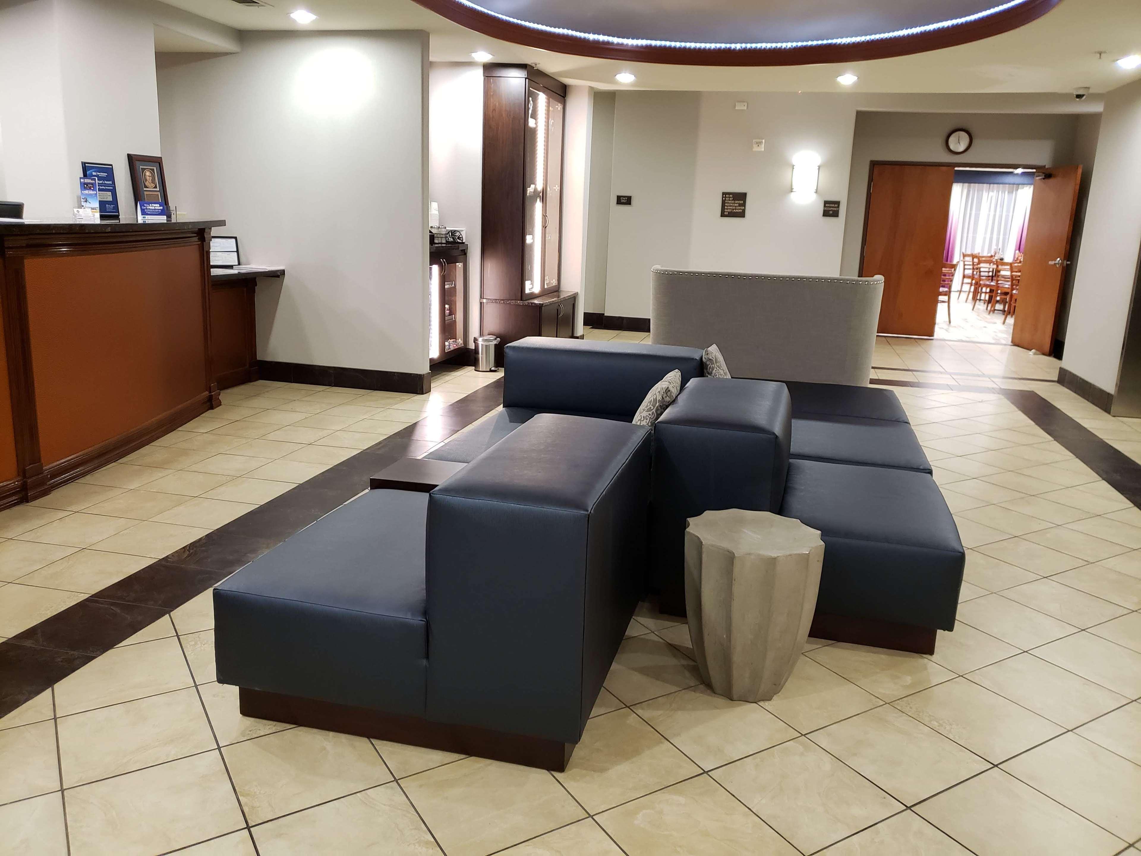 Best Western Plus San Antonio East Inn & Suites Экстерьер фото
