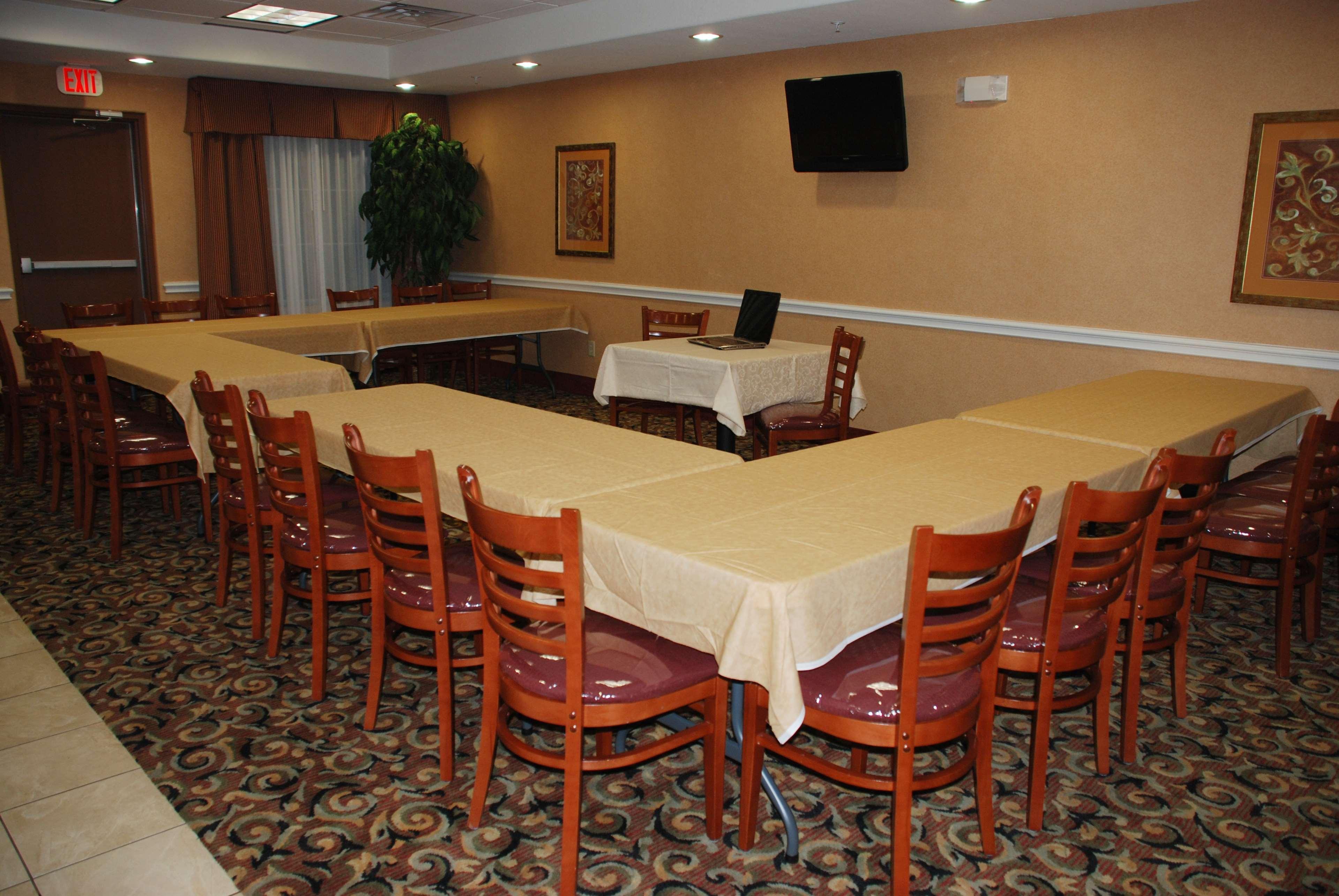 Best Western Plus San Antonio East Inn & Suites Экстерьер фото
